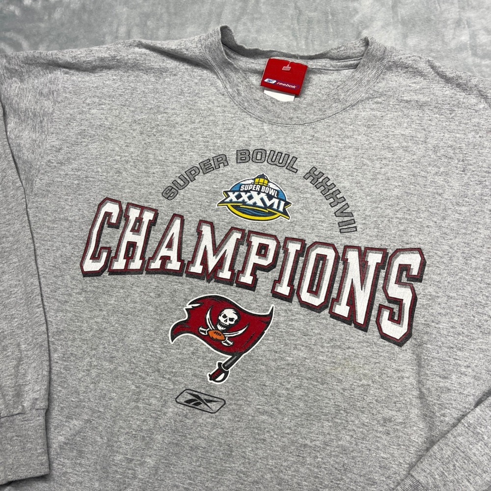 Reebok Tampa Bay Buccaneers Long Sleeve Shirt Gray Super Bowl LXXXVII Champions